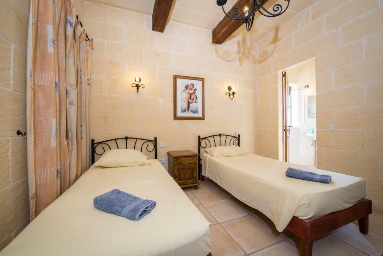 Sunset - Holiday Farmhouse With Large Private Pool In Island Of Gozo Надур Екстер'єр фото