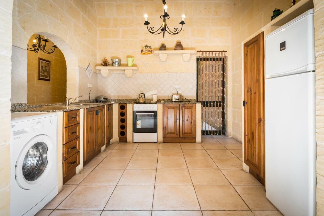 Sunset - Holiday Farmhouse With Large Private Pool In Island Of Gozo Надур Екстер'єр фото